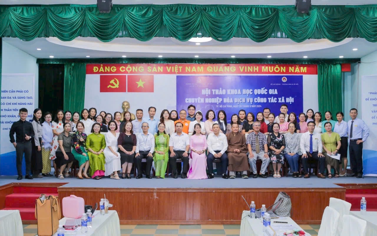 Hội thảo chuyên môn