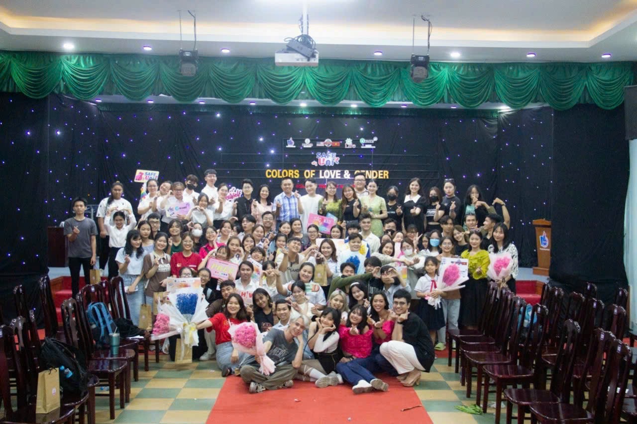 Hỗ trợ người cao tuổi